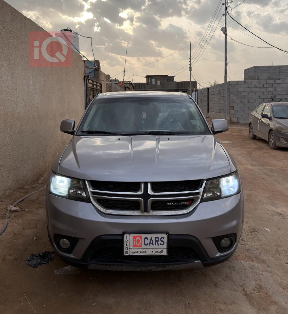 دودج جورني